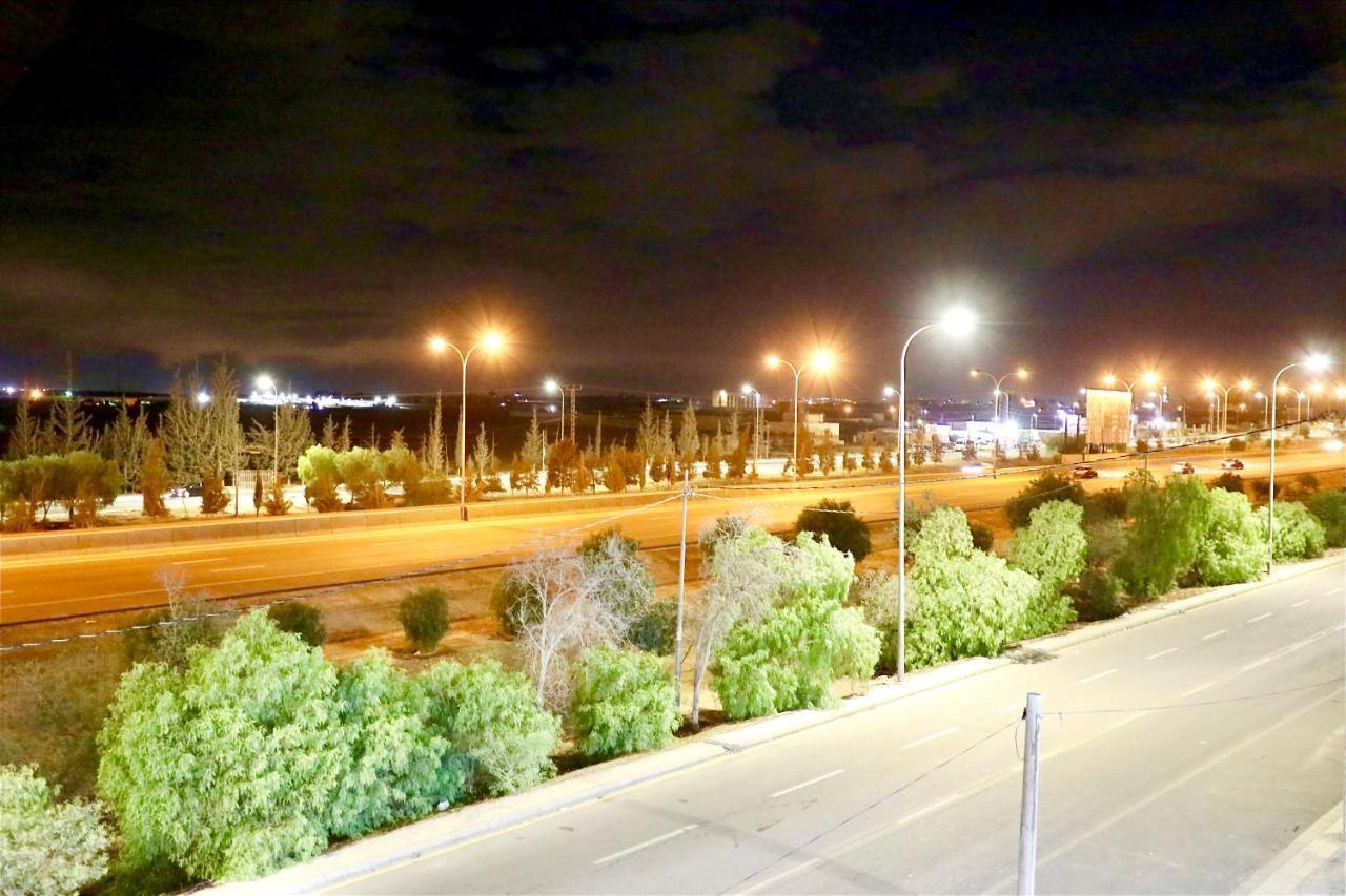 Faraseen Apartments Al Qastal Exterior photo